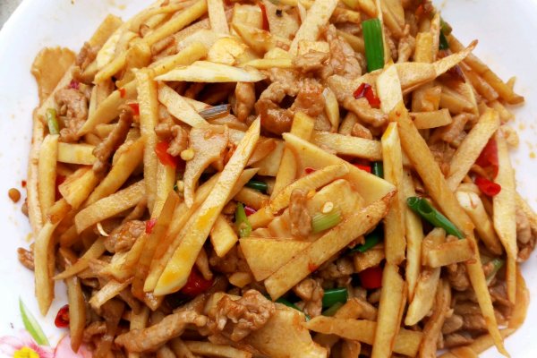 春笋炒肉丝.jpg