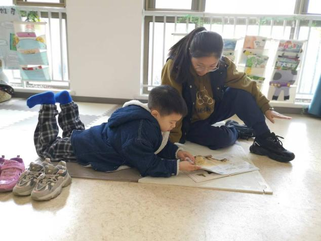 春芽幼儿园 陈钰 《播种阳光的人》.png