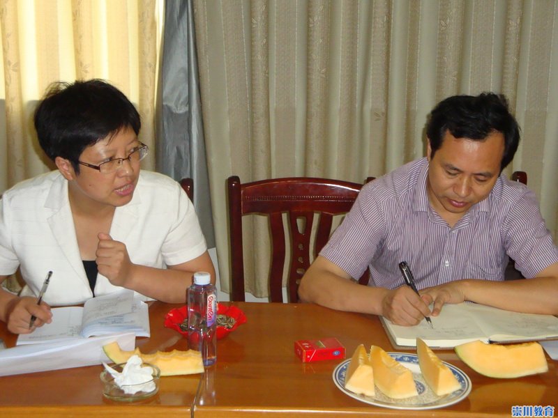 综合新闻 崇川快讯  7月27日上午,崇川区委常委,宣传部长蔡莉一行在教